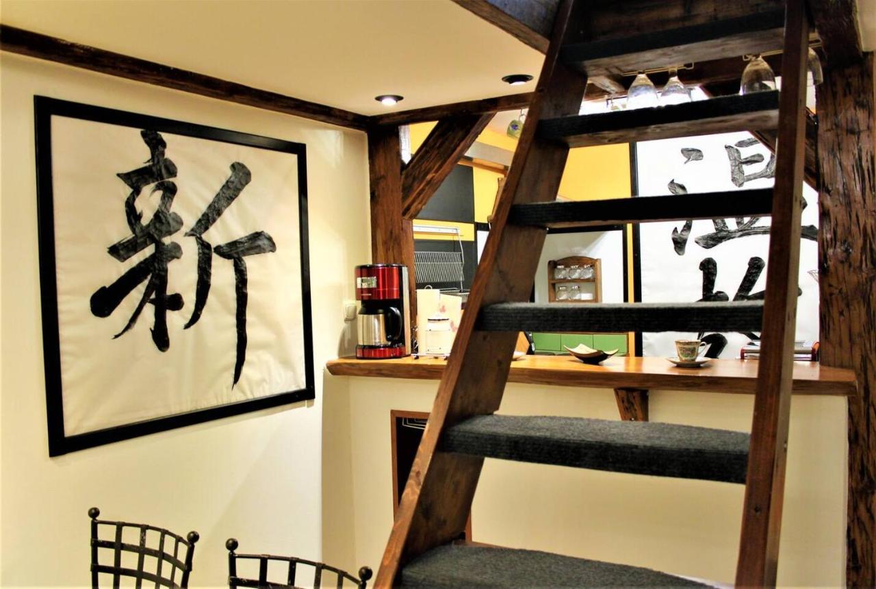 Privoffice4u Samurai - Old Town, Main Square, Main Station Apartment